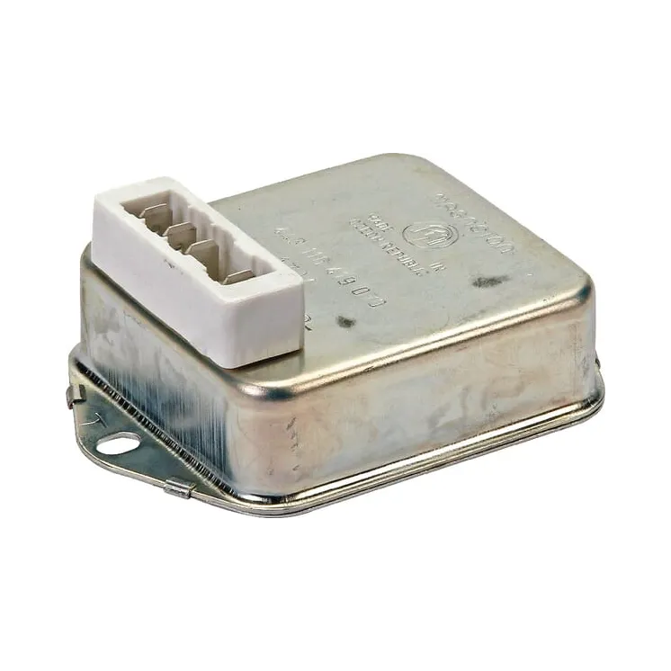 Voltage regulator   59115782 Zetor